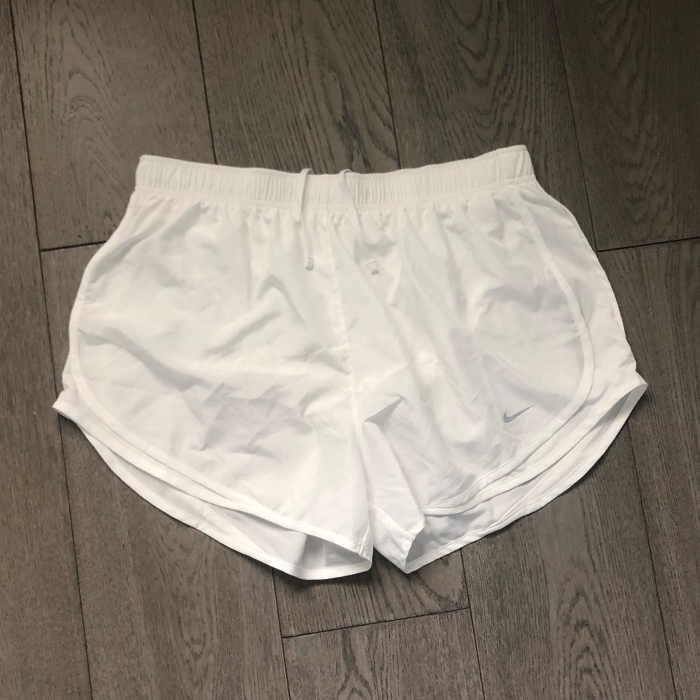 Nike Dri-Fit Shorts
XL